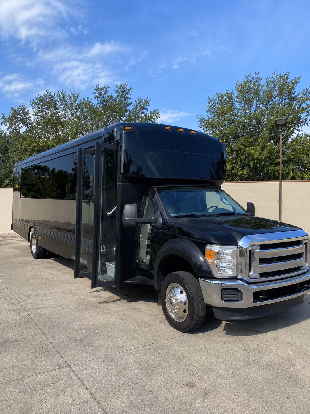 barnstable 20 passenger party bus