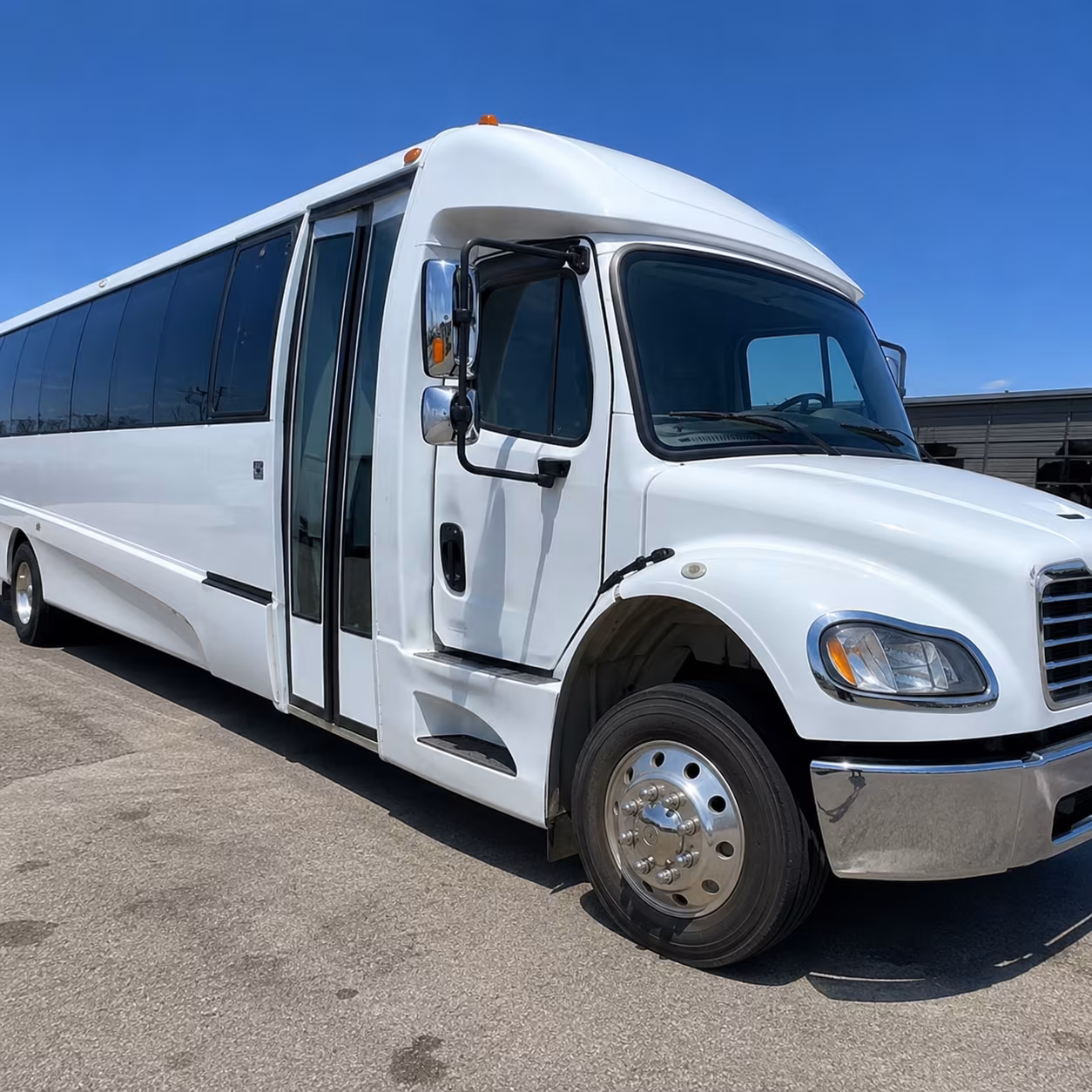 plymouth travel to field trip destinations with a plymouth charter bus rental