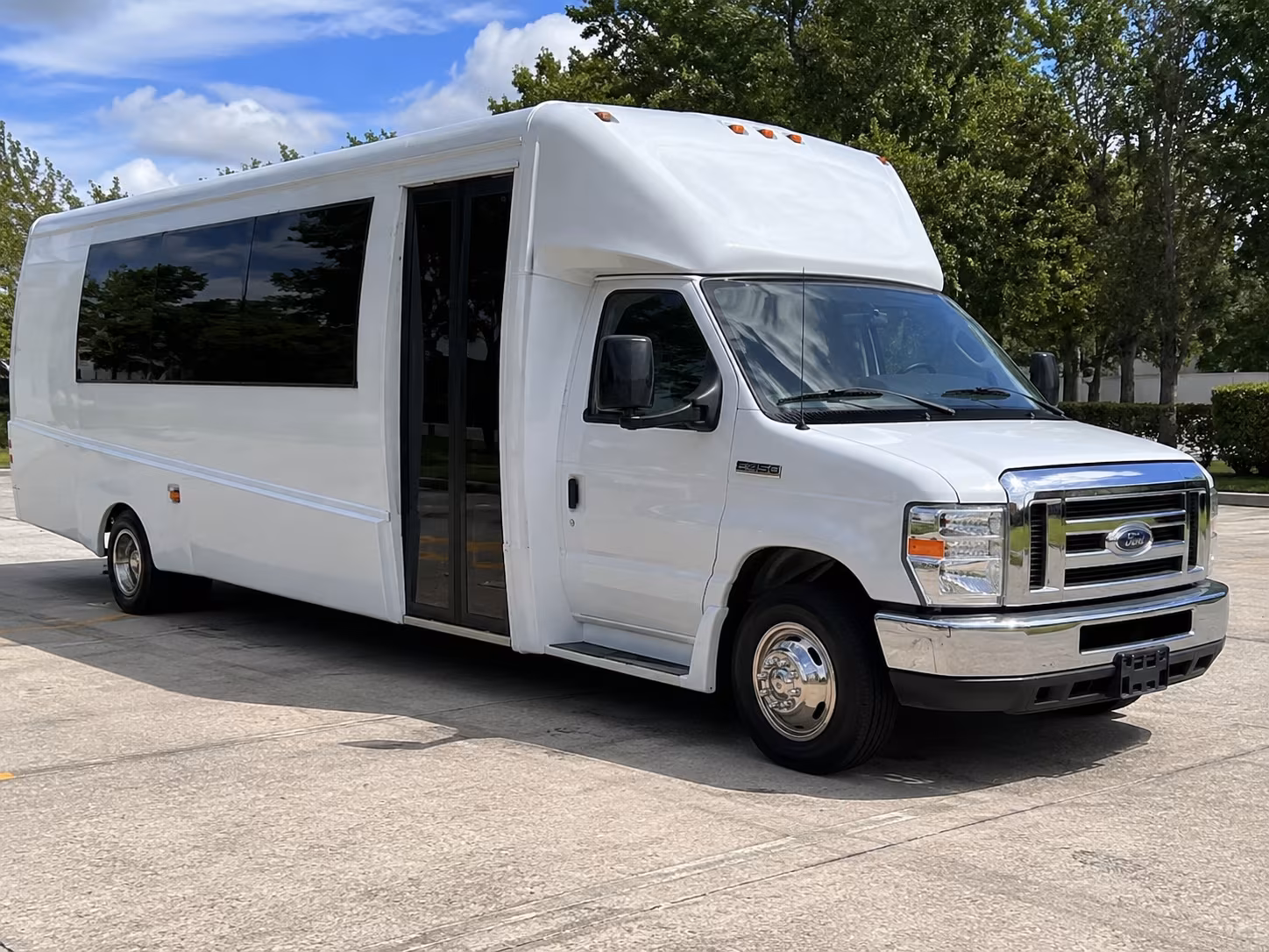 quincy barnstable charter buses